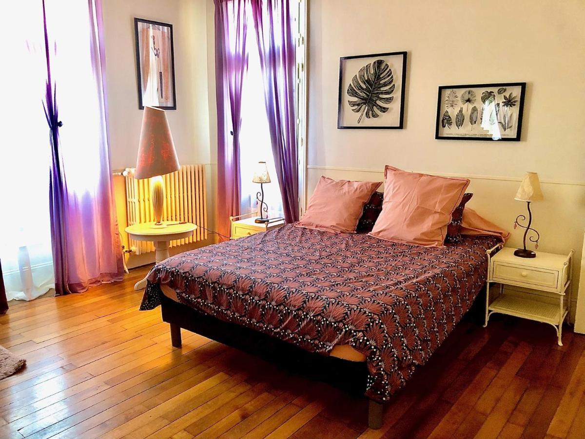 Le Regisseur Apartment Brissac-Quince Bagian luar foto