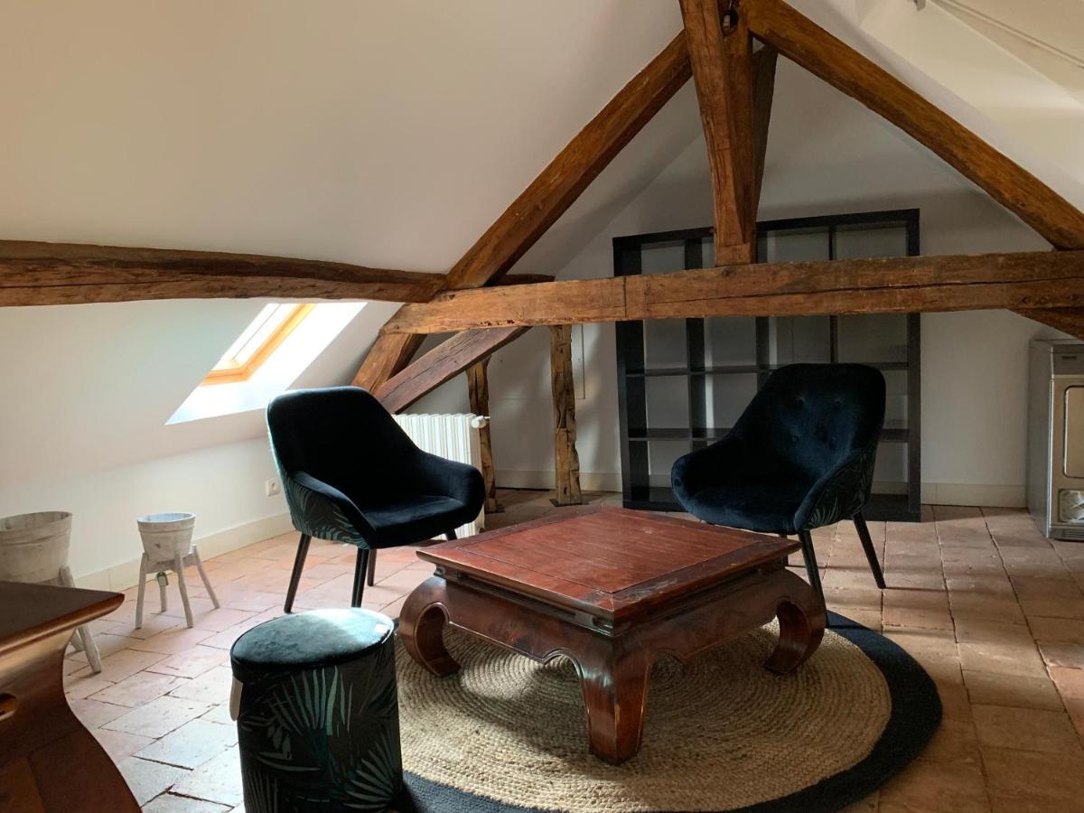 Le Regisseur Apartment Brissac-Quince Bagian luar foto