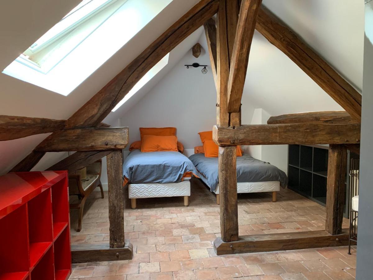 Le Regisseur Apartment Brissac-Quince Bagian luar foto