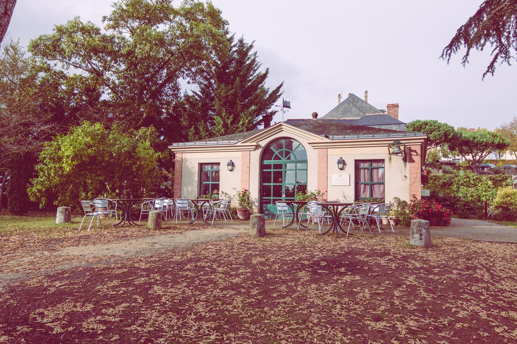 Le Regisseur Apartment Brissac-Quince Bagian luar foto