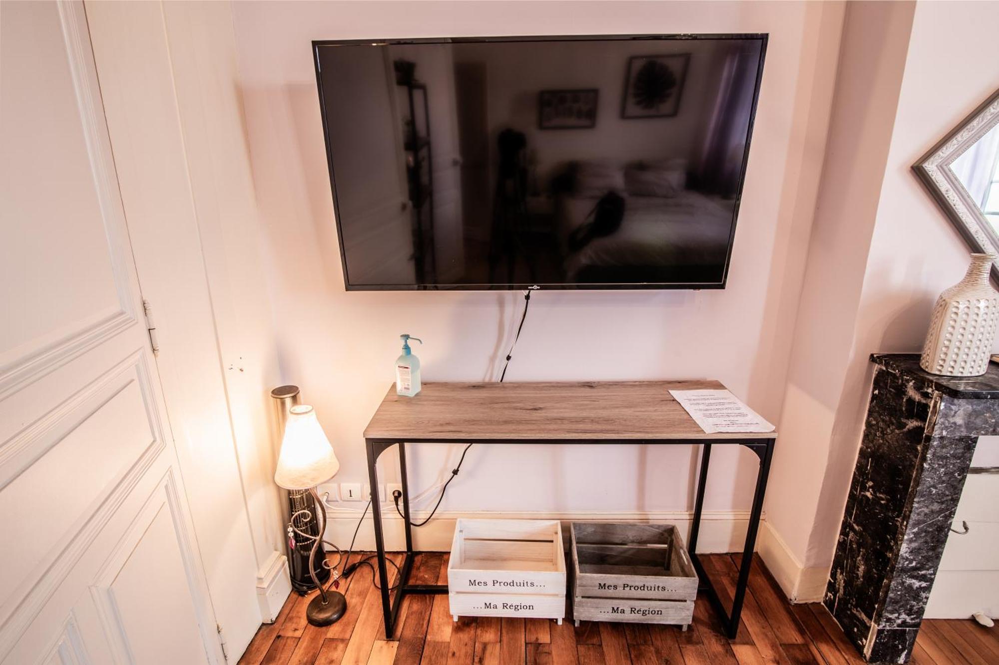 Le Regisseur Apartment Brissac-Quince Bagian luar foto